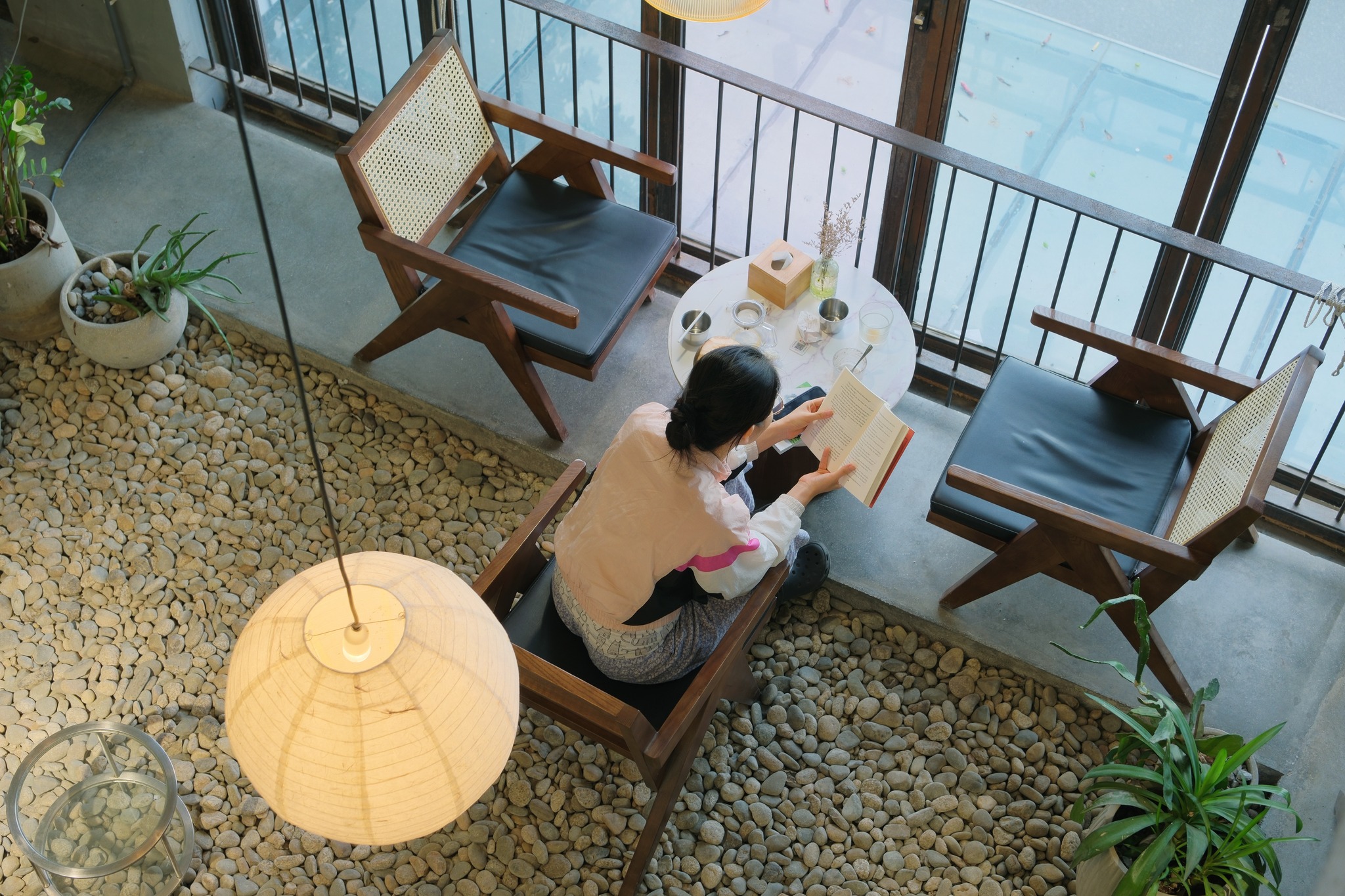 quán cafe ngon Hà Nội, quán cafe có nhiều chi nhánh Hà Nội