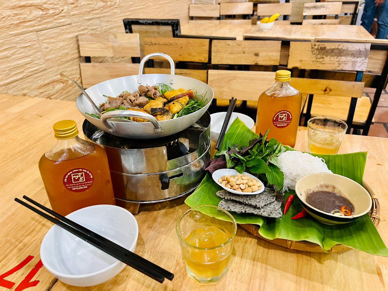 nhà hàng ngon Phú Nhuận,nhà hàng ngon quận 3,lẩu riêu cua đồng Sài Gòn,quán ăn Hà Nội tại Sài Gòn,nhà hàng nổi tiếng Phú Nhuận