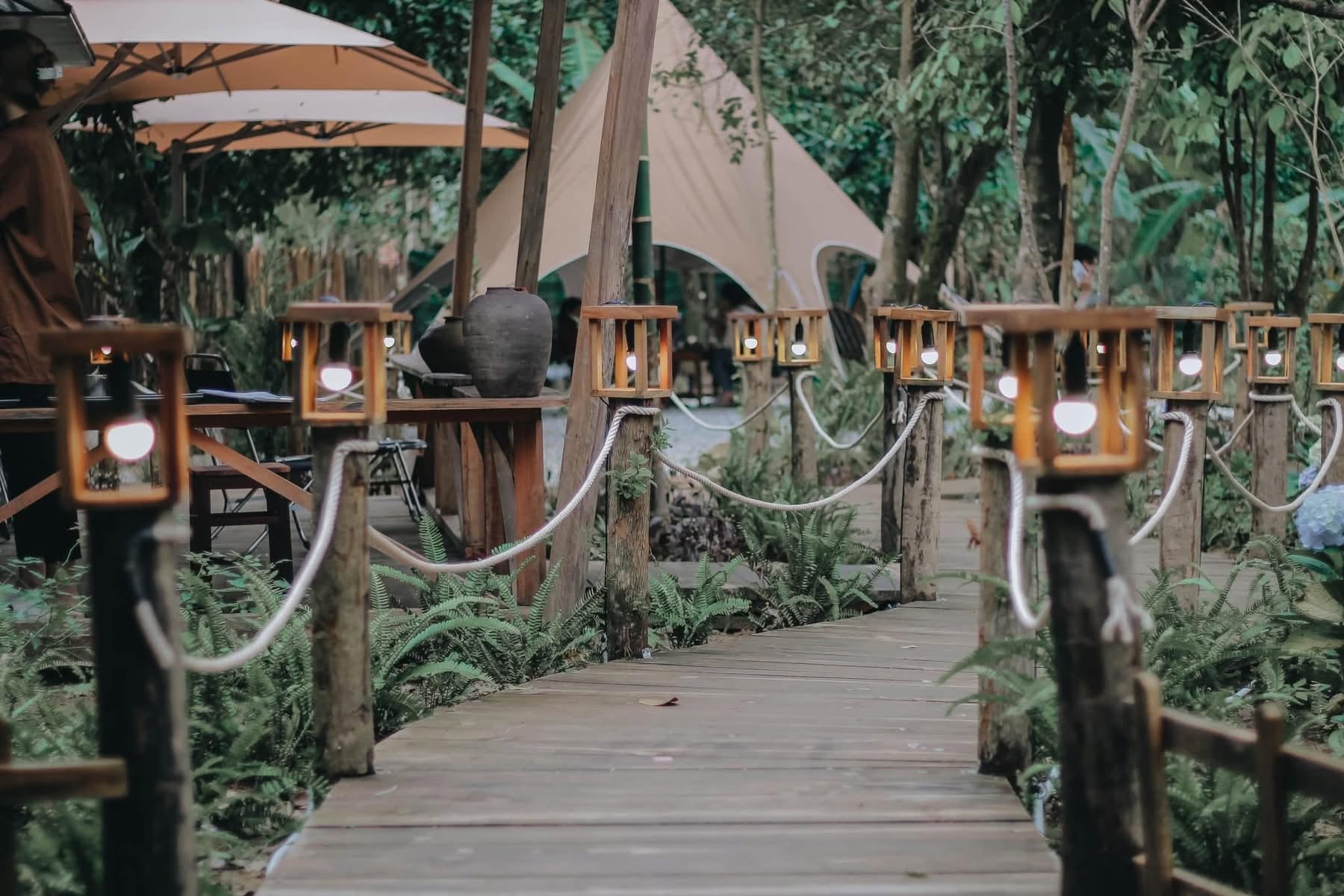 quán cafe đẹp Huế, quán cafe view đẹp Huế, quán cafe yên tĩnh Huế