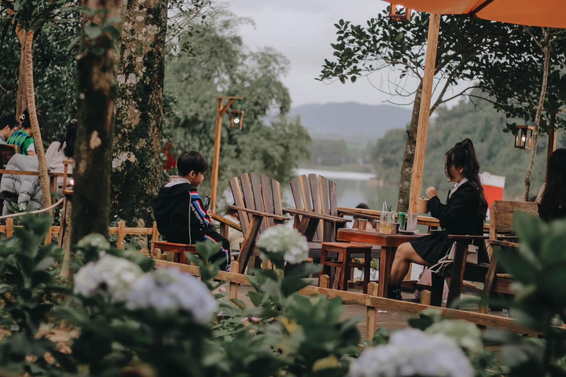 quán cafe đẹp Huế, quán cafe view đẹp Huế, quán cafe yên tĩnh Huế