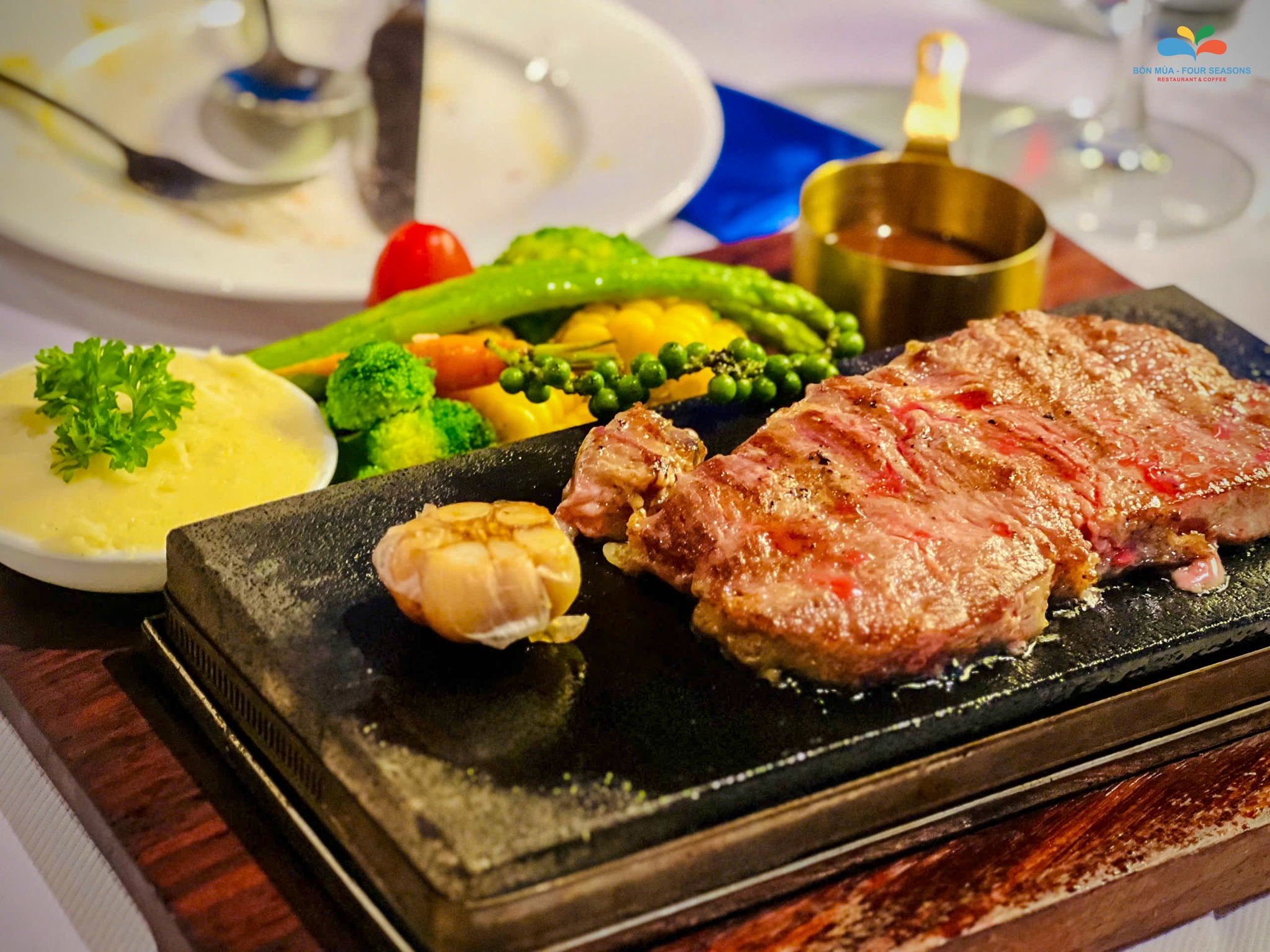 Bốn Mùa Quy Nhơn