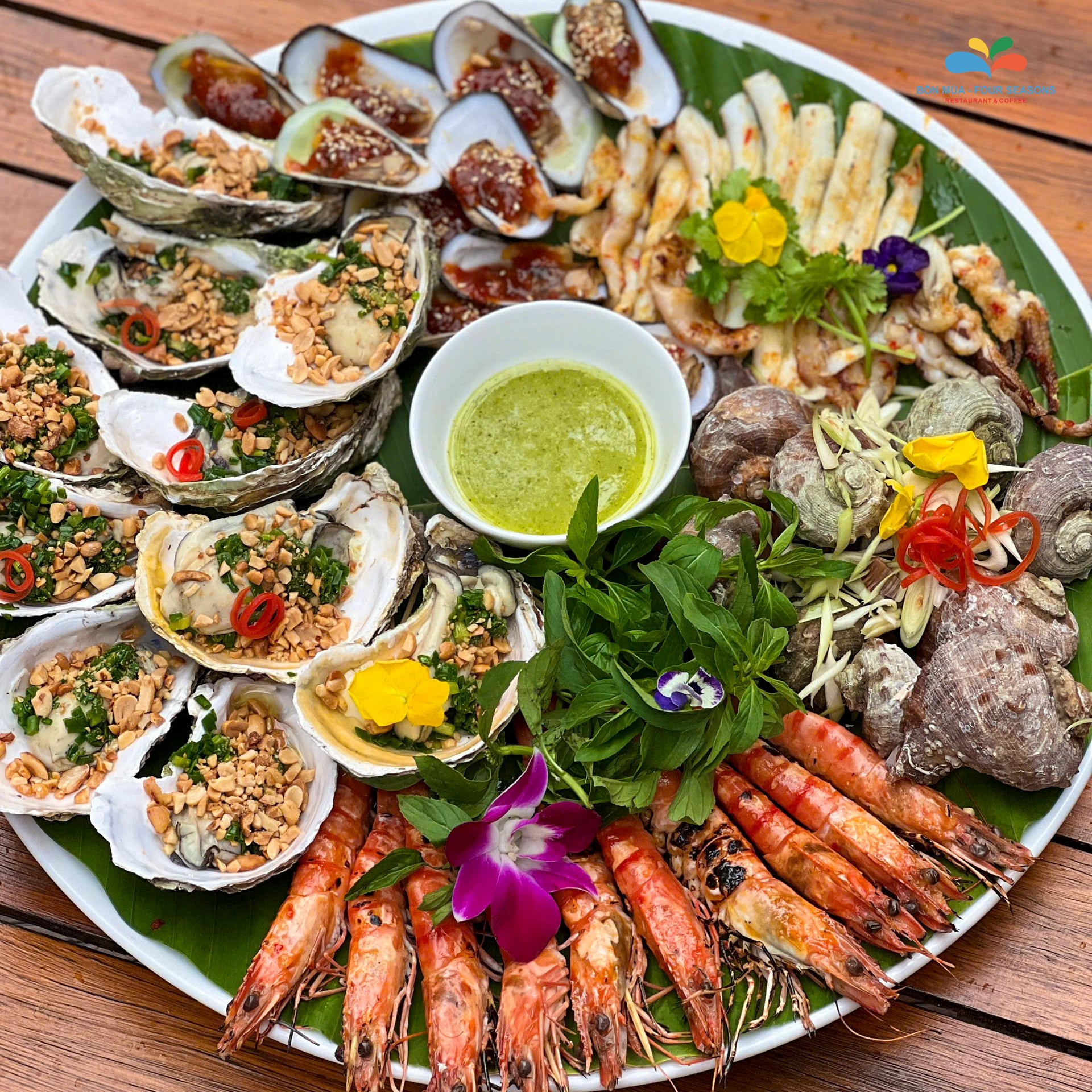 nhà hàng view biển Quy Nhơn