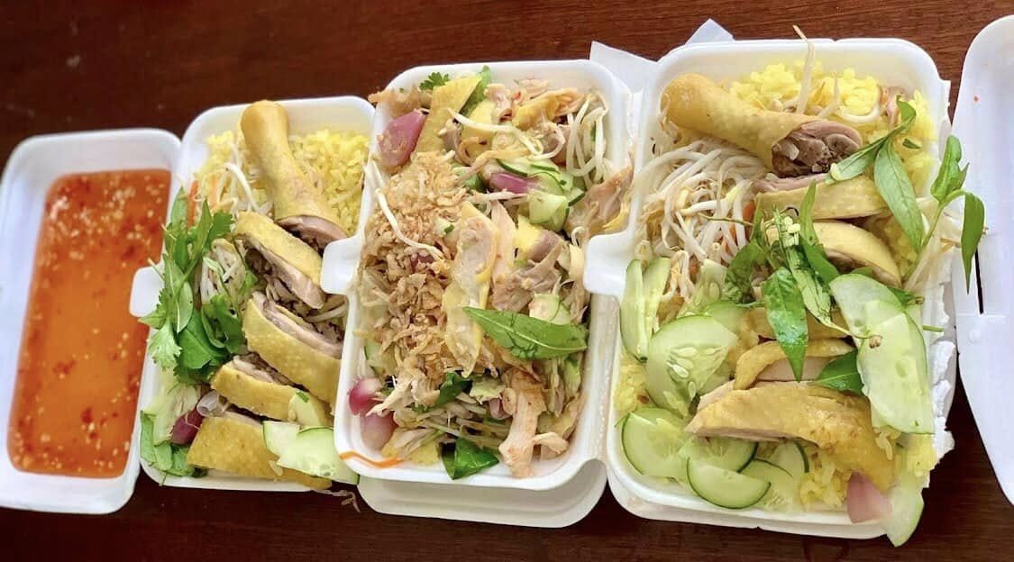 cơm gà Tuyết Nhung Phú Yên, cơm gà Phú Yên nổi tiếng