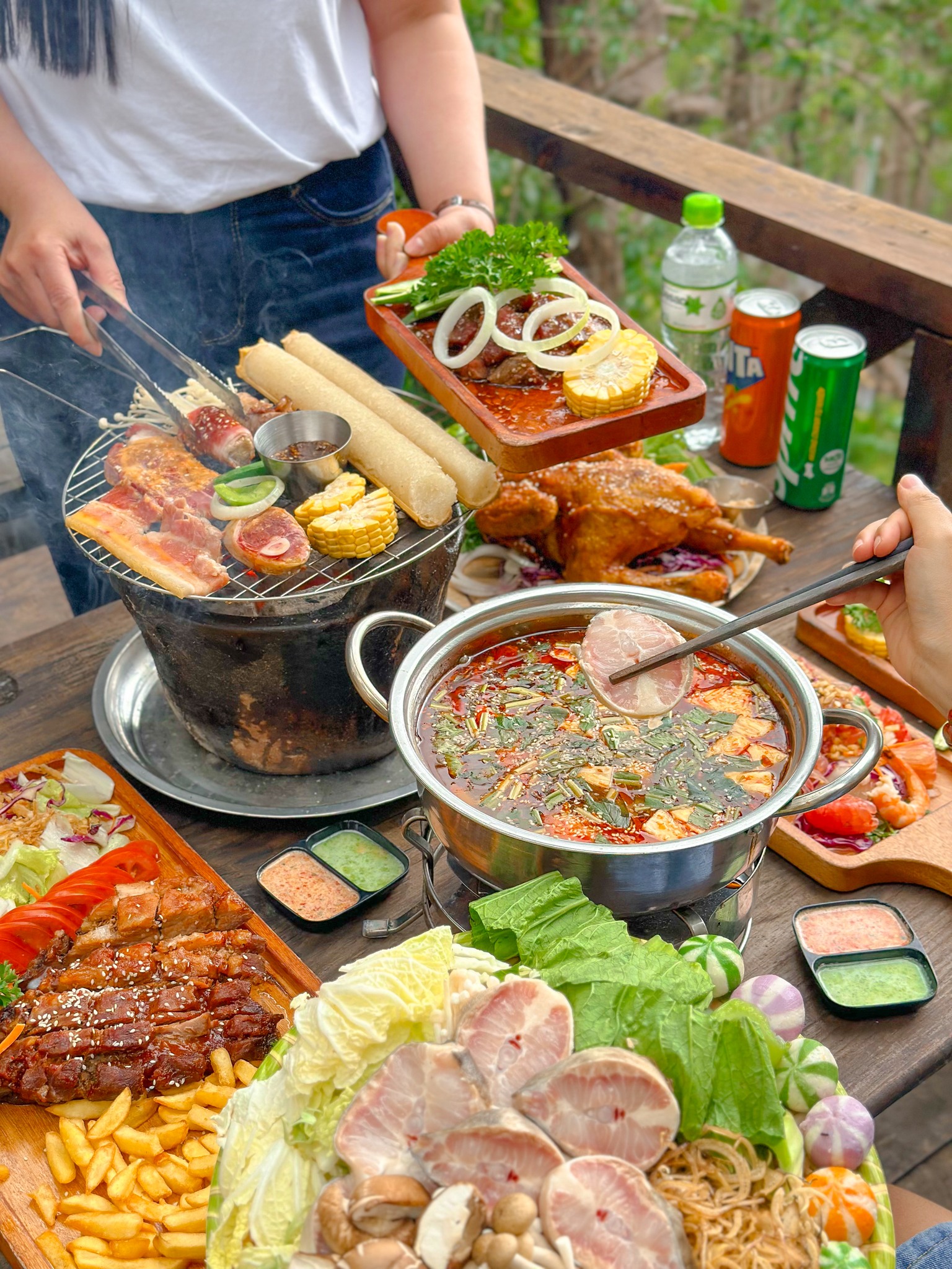 Không khí BBQ Đà Lạt view đẹp, tiệm nướng Đà Lạt chính hiệu
