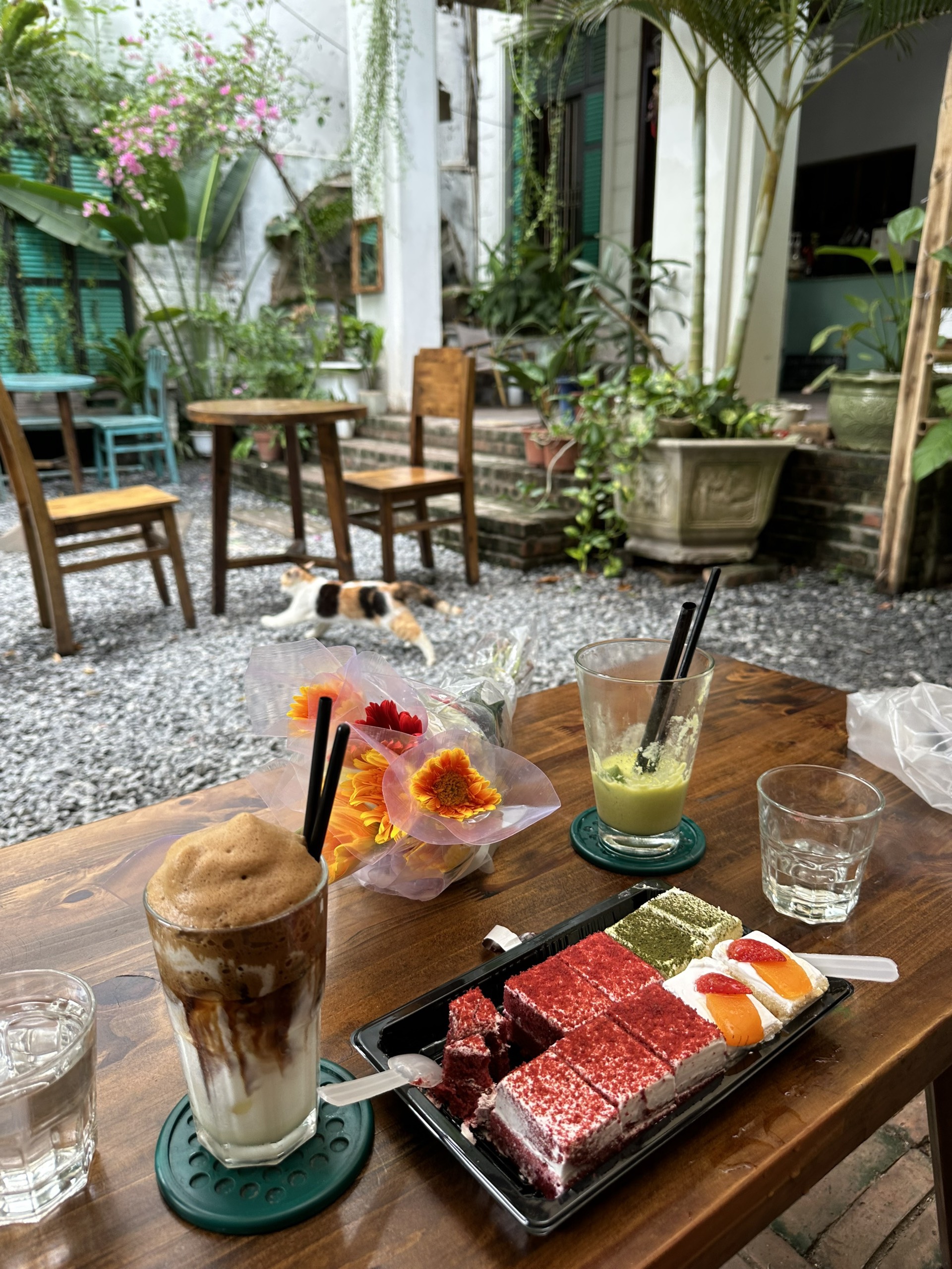 Quán cafe chill được yêu thích tại WAHA Coffee Hà Nội