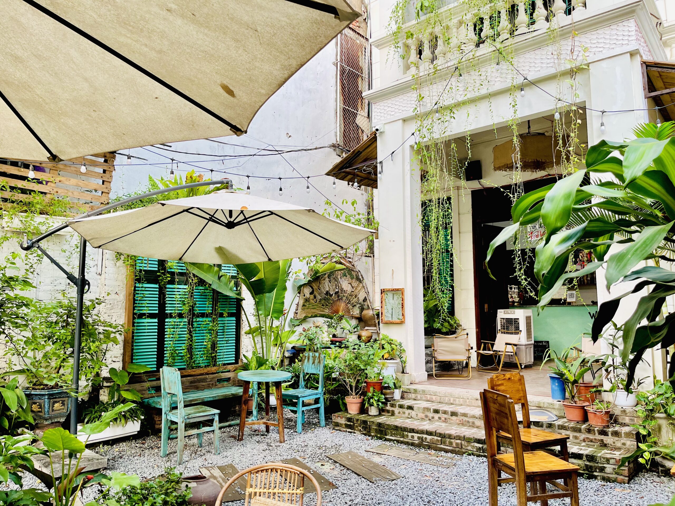 Không gian quán cafe đẹp Hà Nội tại WAHA Coffee Nam Từ Liêm