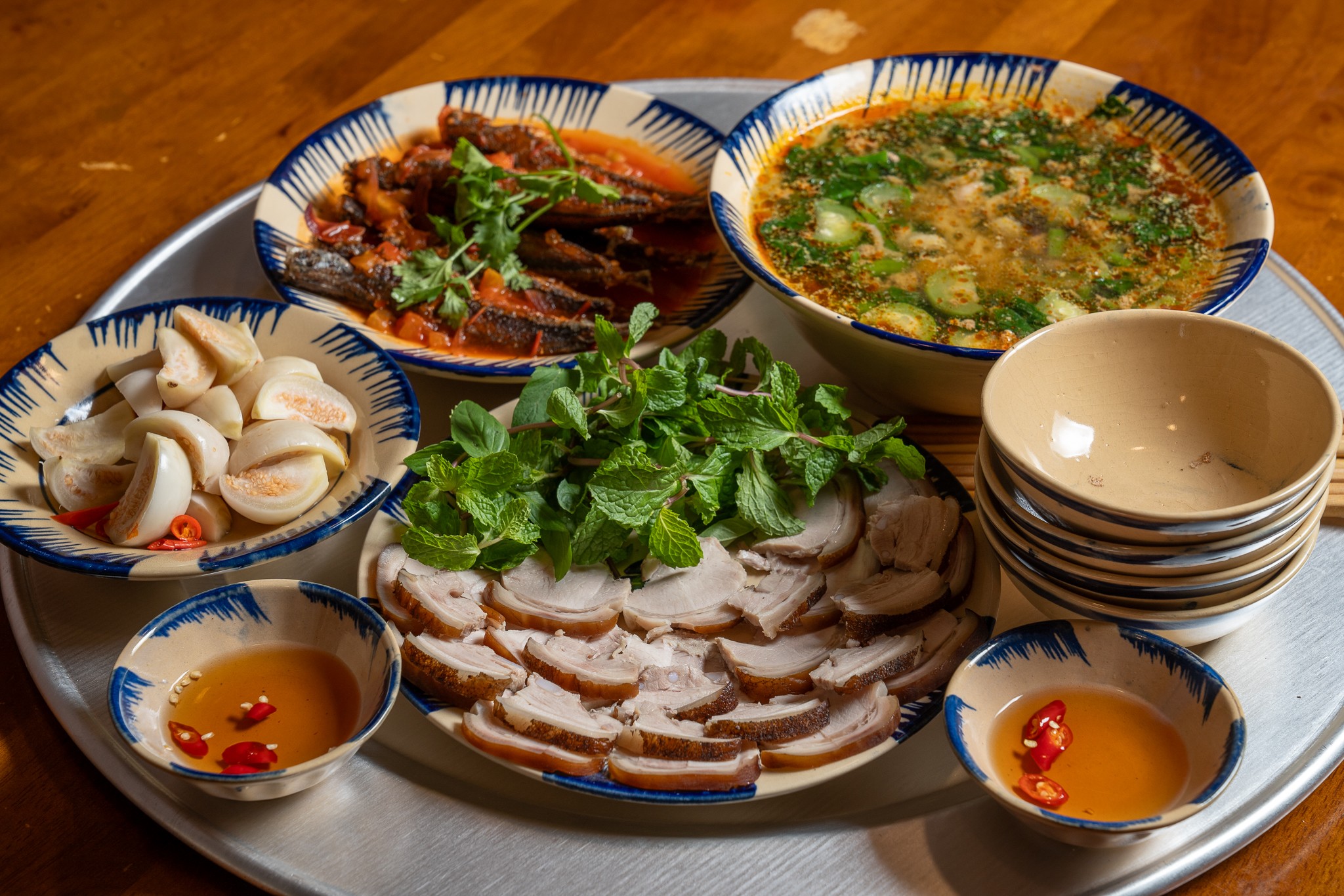 Món ngon gia đình hấp dẫn tại Quán Chị Dậu được yêu thích