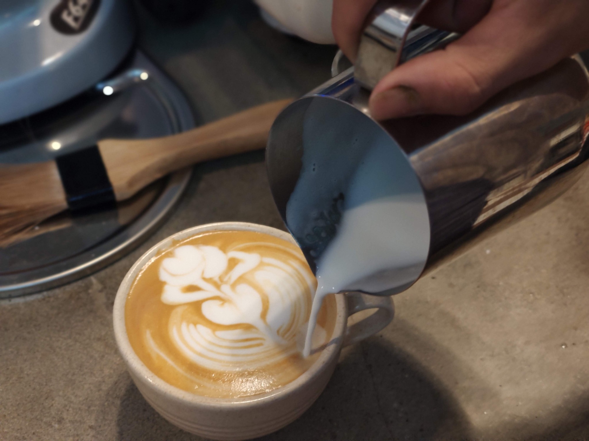 quán cafe đẹp hà nội với không gian cafe yên tĩnh nhẹ